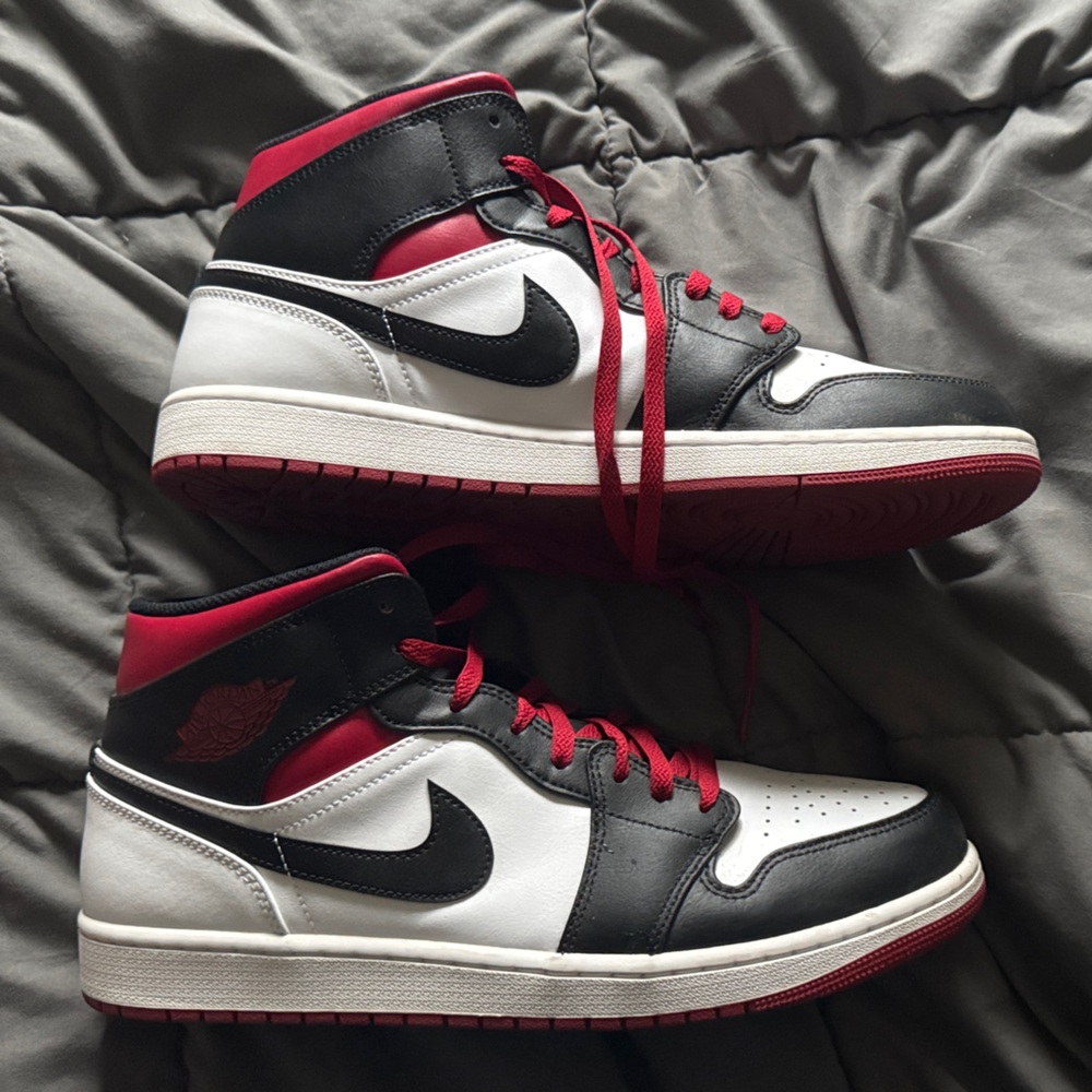 Nike Jordans Black and Red High-Top